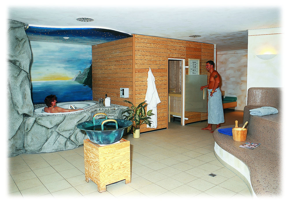 Hotel Hellers Twenty Four II -24H-Check-In- FDH Exterior photo